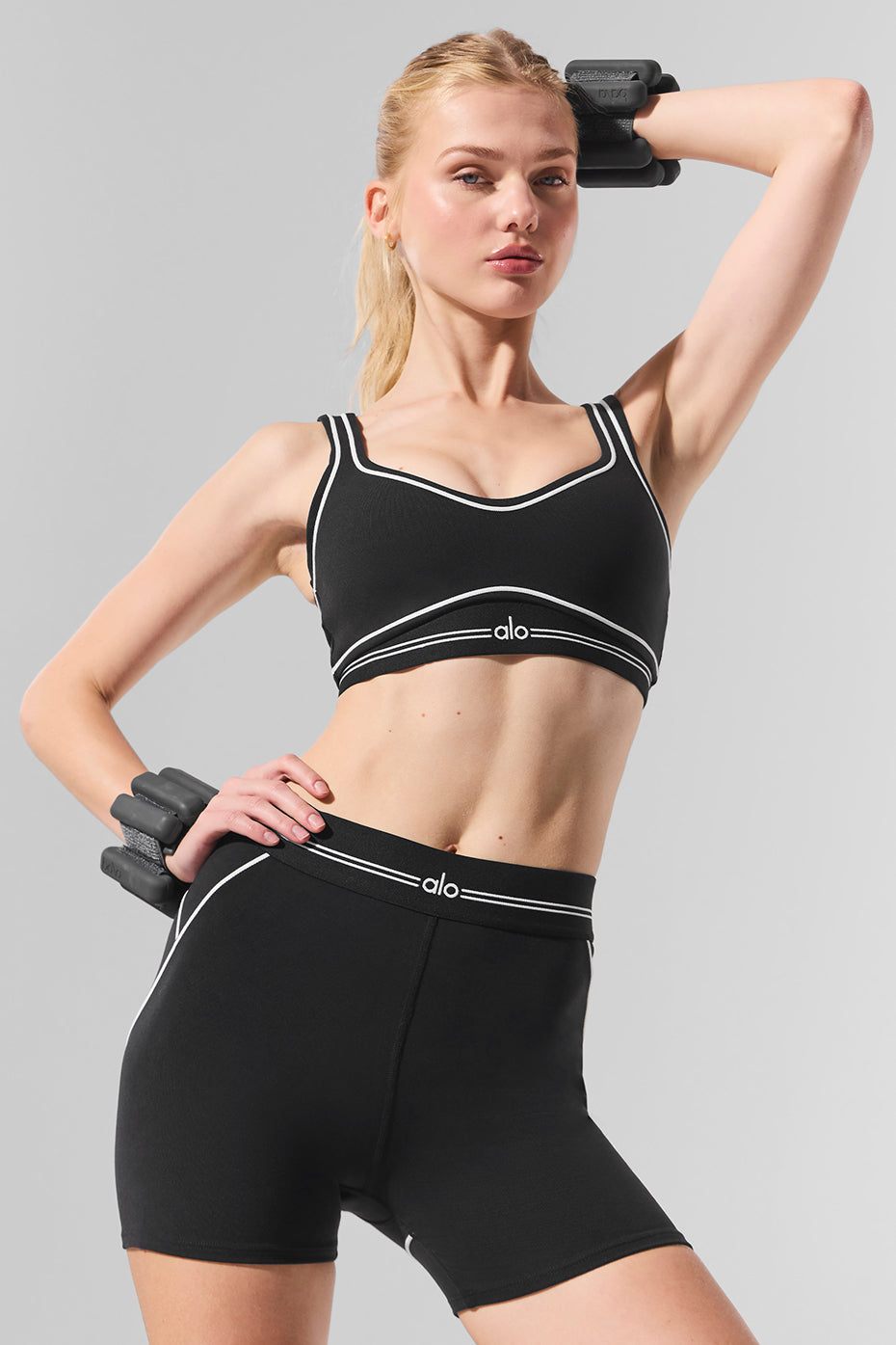 4" Airbrush High-Waist Heart Throb Short - Black/White